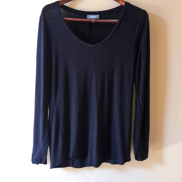Neiman Marcus Tops - Neiman Marcus long sleeved shirt